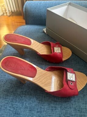 CHANEL Red Suede Slide Heels with CC Plaque